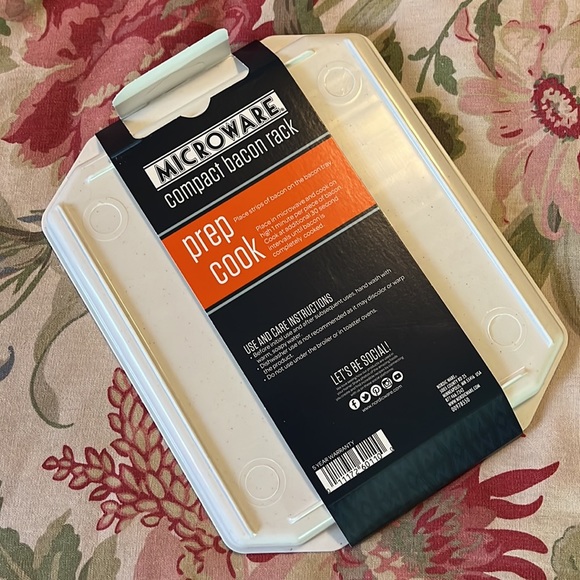 NORDIC WEAR Compact Microwave Oven-Safe Cooking Rack Bacon HotDog Ridges NEW - Picture 2 of 9